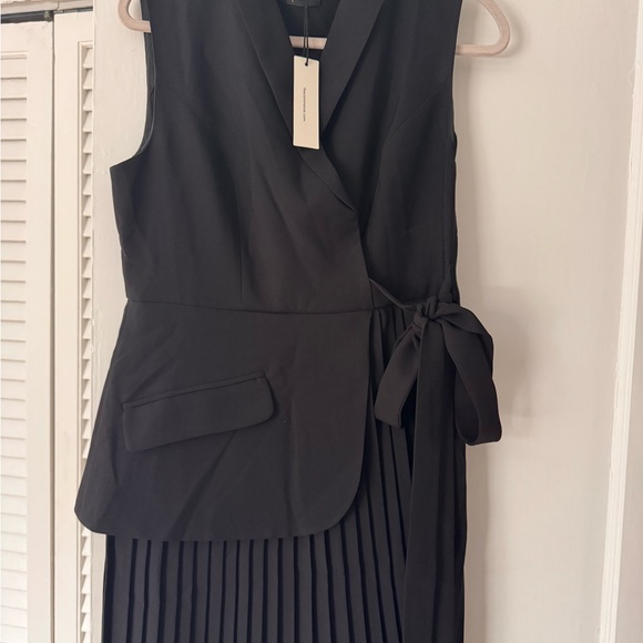 Commense Black Pleated Mini Dress - Picture 3 of 3